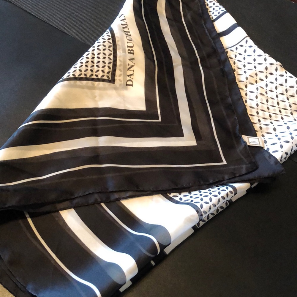 Dana Buchman scarf wrap 42” x 42”